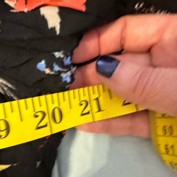 Floral print Old Navy tunic size L - Picture 7 of 8